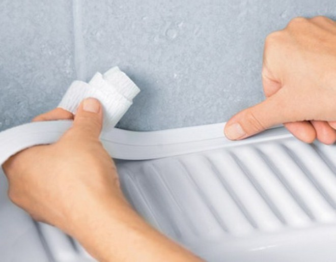 Технология монтажа бордюрной ленты для ванной
