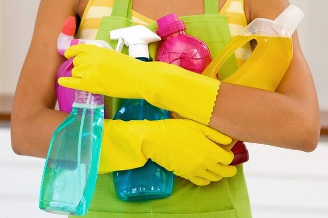 Для зачистки можно использовать бытовые химикаты