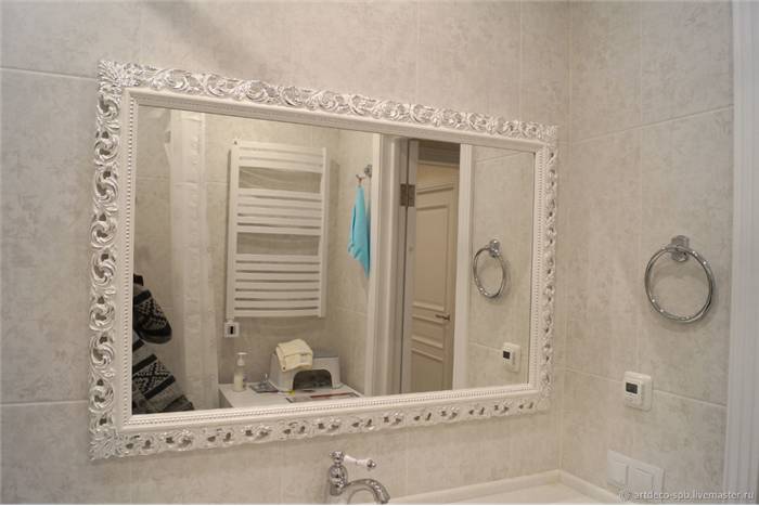 Как прикрепить зеркало в ванной к плитке